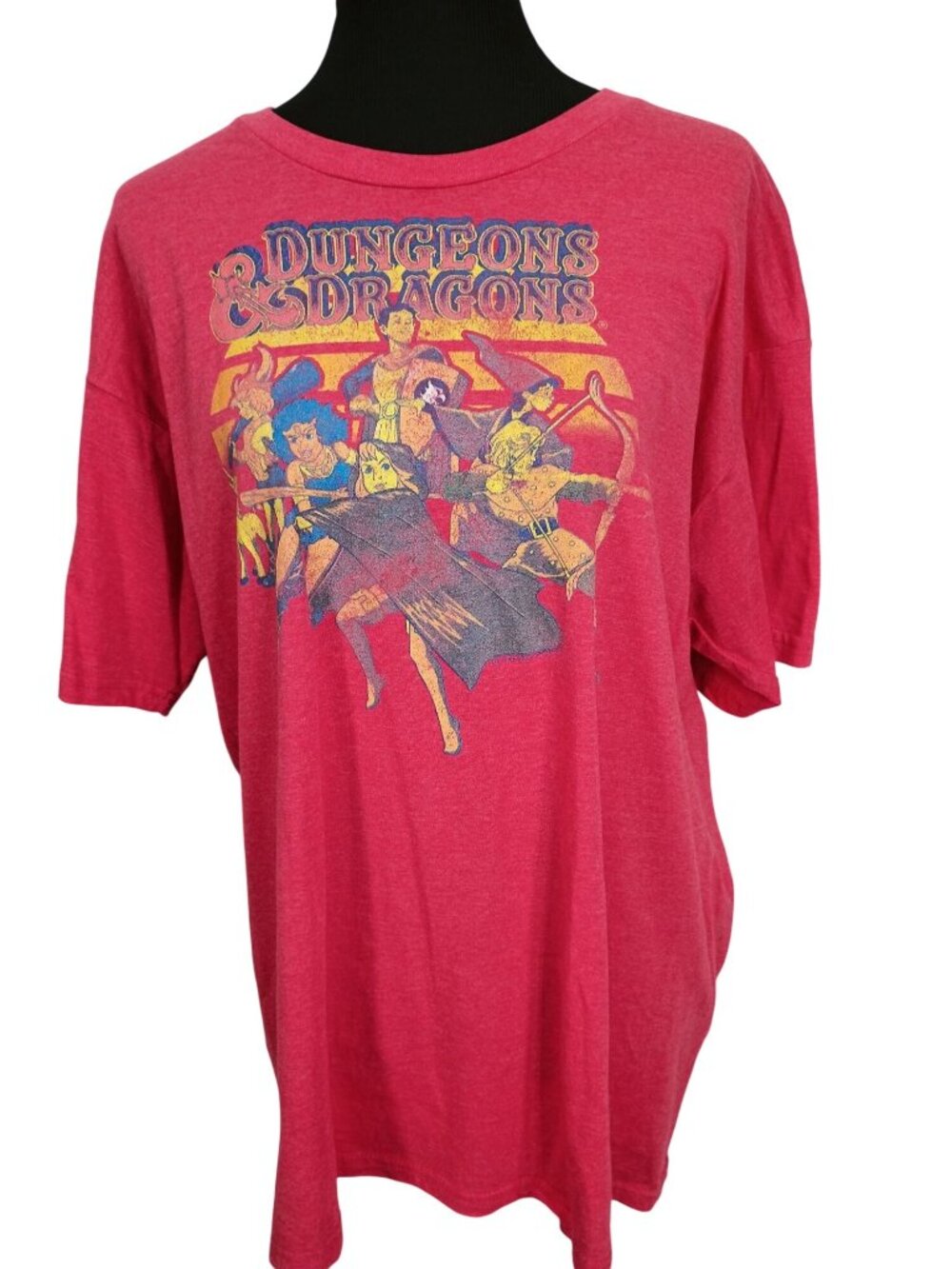 Dungeons & Dragons Graphic Red Tee Shirt Short Sleeve Retro‎ Design Size 2XL